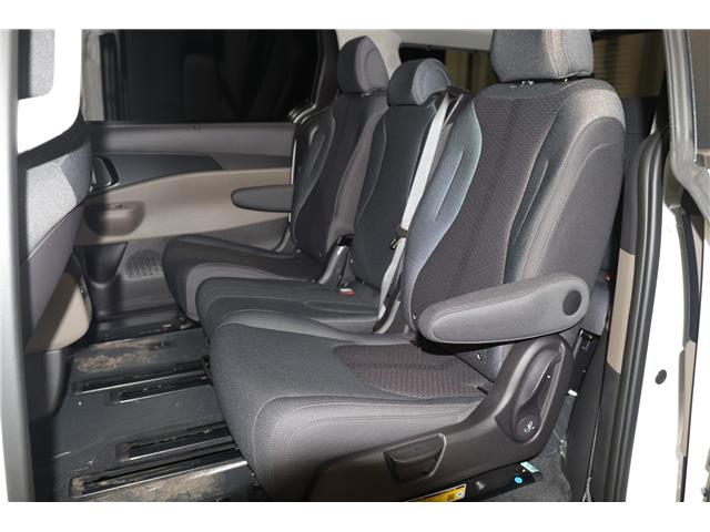 2026 Kia Carnival LX+ (Stk: 24657) in Edmonton - Image 17 of 23