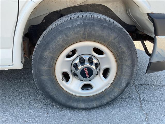 2021 GMC Savana 2500 LT (Stk: 260499) in Kingston - Image 11 of 33