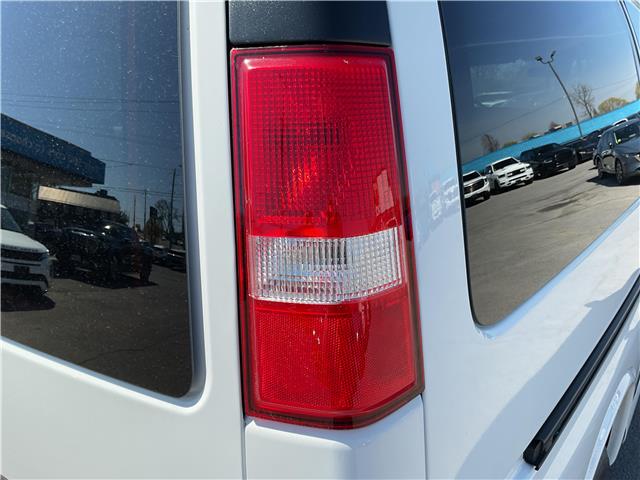 2021 GMC Savana 2500 LT (Stk: 260499) in Kingston - Image 15 of 33