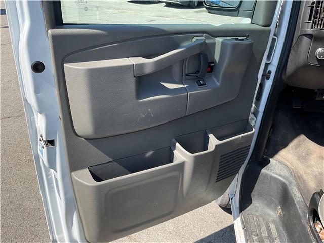 2021 GMC Savana 2500 LT (Stk: 260499) in Kingston - Image 31 of 33