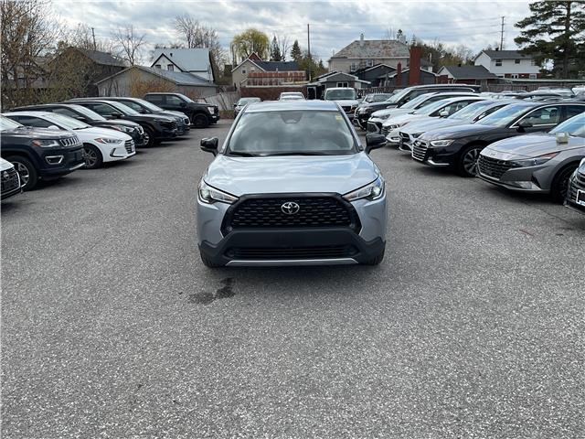 2025 Toyota Corolla Cross LE (Stk: 260527) in Ottawa - Image 2 of 32