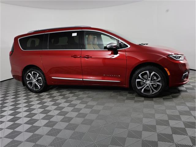 2026 Chrysler Pacifica Pinnacle (Stk: 26T219) in Calgary - Image 5 of 20 2026 Chrysler Pacifica Pinnacle (Stk: 26T219) in Calgary - Image 5 of 20