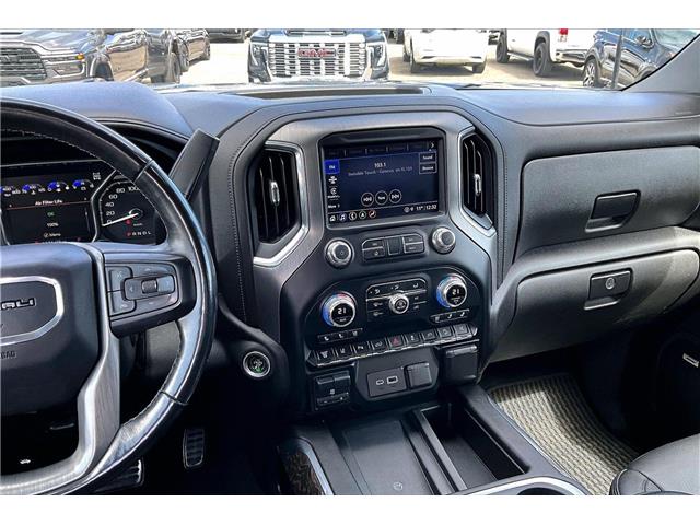 2022 GMC Sierra 3500HD Denali (Stk: 55758U) in Calgary - Image 6 of 35