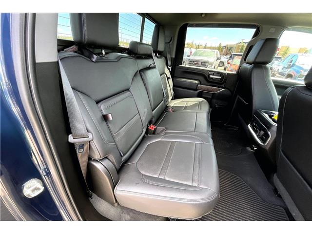 2022 GMC Sierra 3500HD Denali (Stk: 55758U) in Calgary - Image 28 of 35