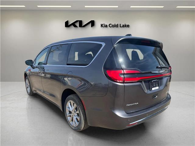 2023 Chrysler Pacifica Touring-L (Stk: UPN207) in Cold Lake - Image 5 of 26