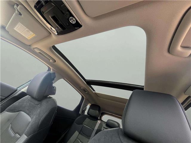 2026 Kia Sportage Hybrid SX w/Red Interior (Stk: SP26074) in Cold Lake - Image 14 of 25 2026 Kia Sportage Hybrid SX w/Red Interior (Stk: SP26074) in Cold Lake - Image 14 of 25