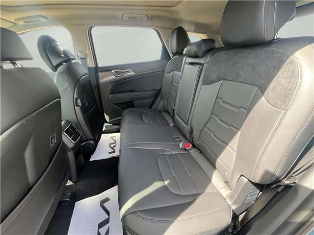 2026 Kia Sportage Hybrid SX w/Red Interior (Stk: SP26074) in Cold Lake - Image 16 of 25 2026 Kia Sportage Hybrid SX w/Red Interior (Stk: SP26074) in Cold Lake - Image 16 of 25