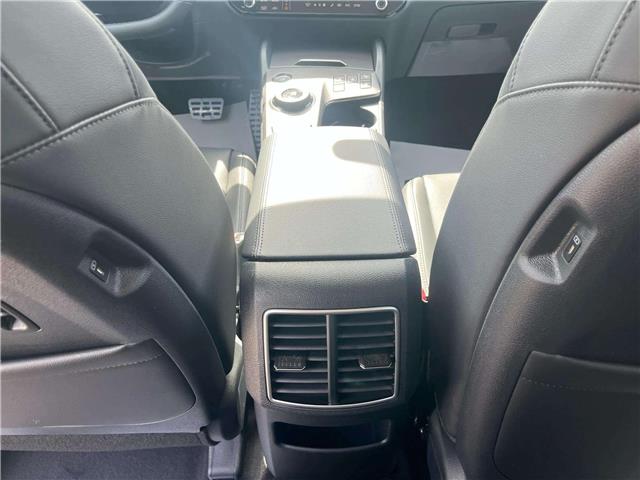 2026 Kia Sportage Hybrid SX w/Red Interior (Stk: SP26074) in Cold Lake - Image 17 of 25 2026 Kia Sportage Hybrid SX w/Red Interior (Stk: SP26074) in Cold Lake - Image 17 of 25