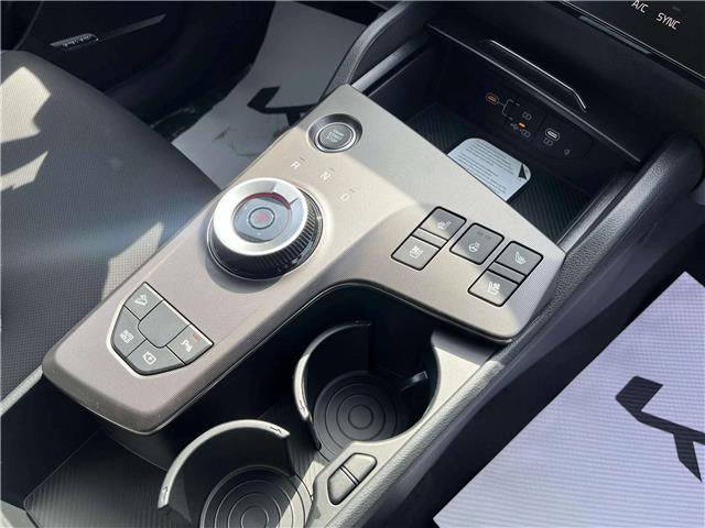 2026 Kia Sportage Hybrid SX w/Red Interior (Stk: SP26074) in Cold Lake - Image 23 of 25 2026 Kia Sportage Hybrid SX w/Red Interior (Stk: SP26074) in Cold Lake - Image 23 of 25