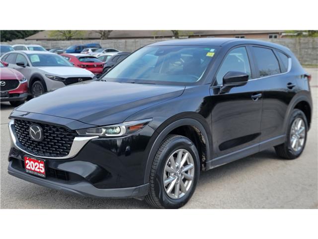 2025 Mazda CX-5 GS (Stk: 17ME0084) in London - Image 1 of 27