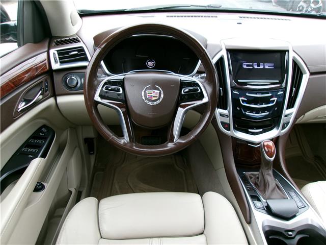 2014 Cadillac SRX Luxury in Kitchener - Image 11 of 26