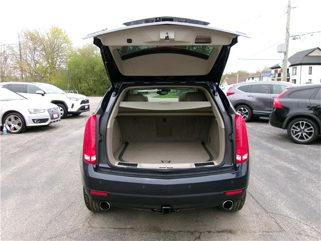 2014 Cadillac SRX Luxury in Kitchener - Image 14 of 26