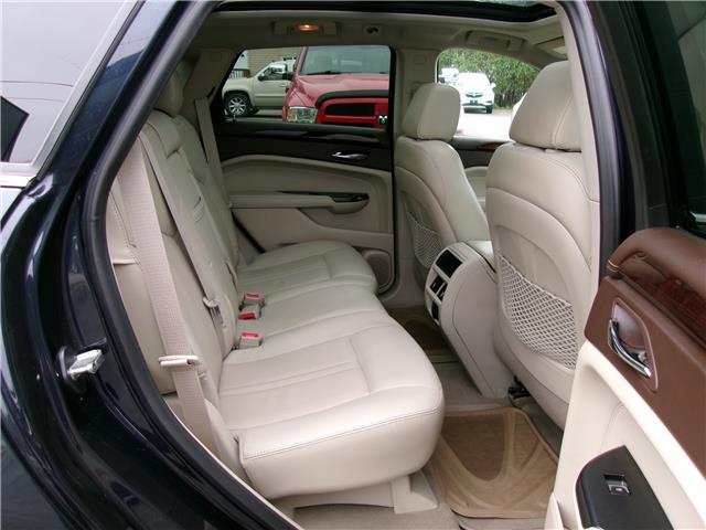 2014 Cadillac SRX Luxury in Kitchener - Image 18 of 26