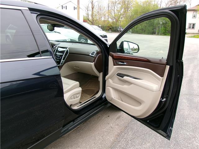 2014 Cadillac SRX Luxury in Kitchener - Image 19 of 26