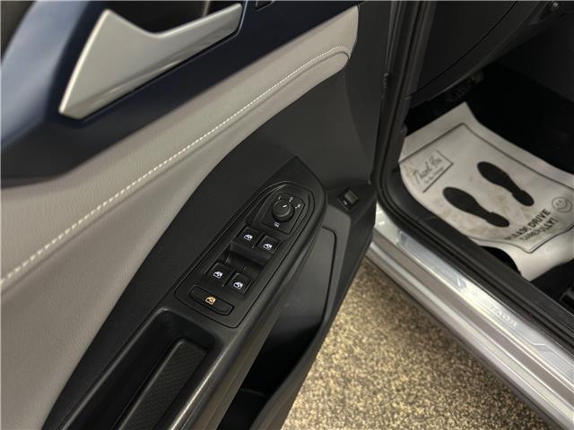 2024 Volkswagen Taos Comfortline (Stk: 43981J) in Belleville - Image 15 of 31