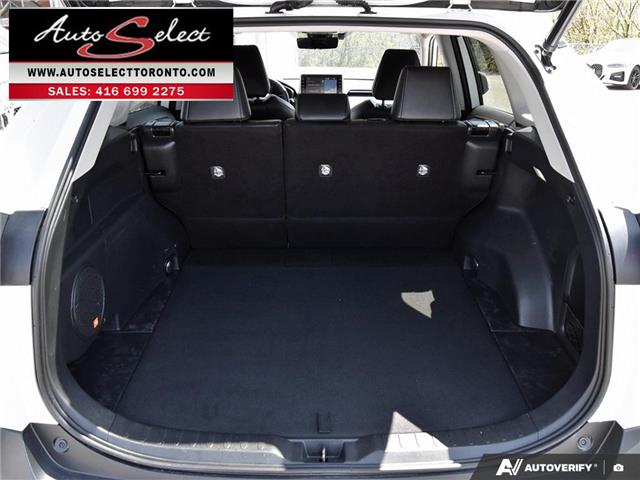 2022 Toyota RAV4 Hybrid Limited (Stk: 2TRHQX1) in Scarborough - Image 11 of 28