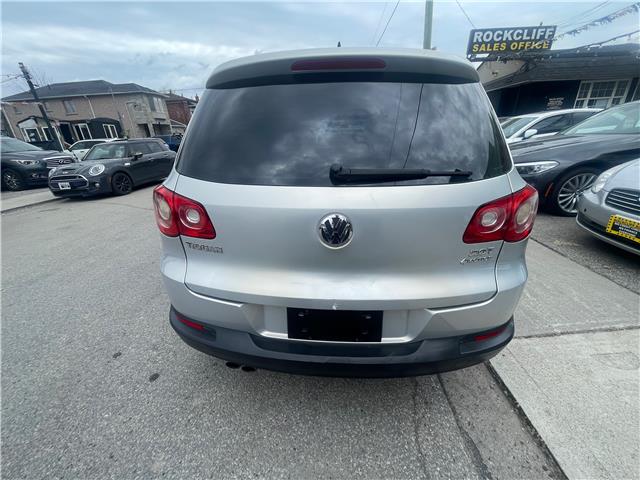 2010 Volkswagen Tiguan 2.0 TSI Highline (Stk: V508453) in Scarborough - Image 6 of 20