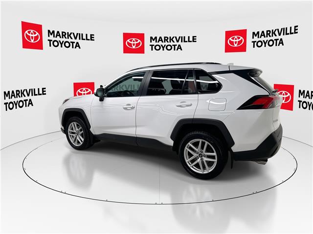 2022 Toyota RAV4 XLE (Stk: 11105943A) in Markham - Image 7 of 33