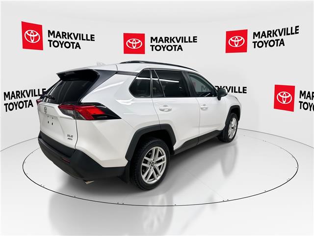 2022 Toyota RAV4 XLE (Stk: 11105943A) in Markham - Image 11 of 33