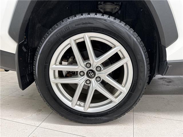 2022 Toyota RAV4 XLE (Stk: 11105943A) in Markham - Image 14 of 33