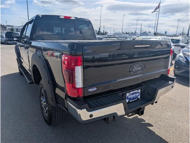 2017 Ford F-350 Lariat (Stk: 19493A) in Calgary - Image 5 of 28 2017 Ford F-350 Lariat (Stk: 19493A) in Calgary - Image 5 of 28