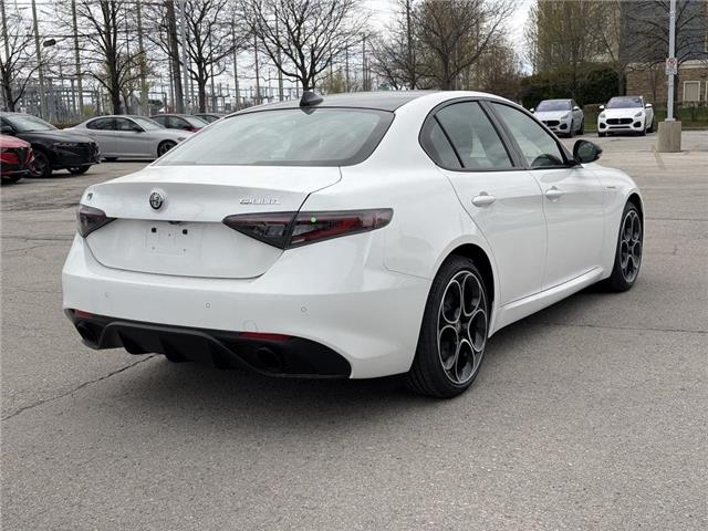 2026 Alfa Romeo Giulia Base (Stk: 922AR) in Oakville - Image 5 of 17
