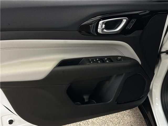 2024 Jeep Compass Limited (Stk: 43978J) in Belleville - Image 14 of 34