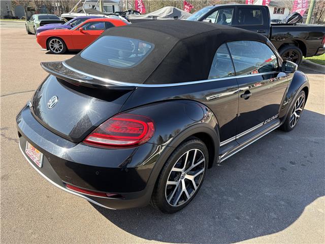 2017 Volkswagen Beetle 1.8 TSI Dune (Stk: A-810639) in Moncton - Image 6 of 20