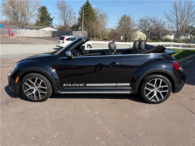 2017 Volkswagen Beetle 1.8 TSI Dune (Stk: A-810639) in Moncton - Image 4 of 20