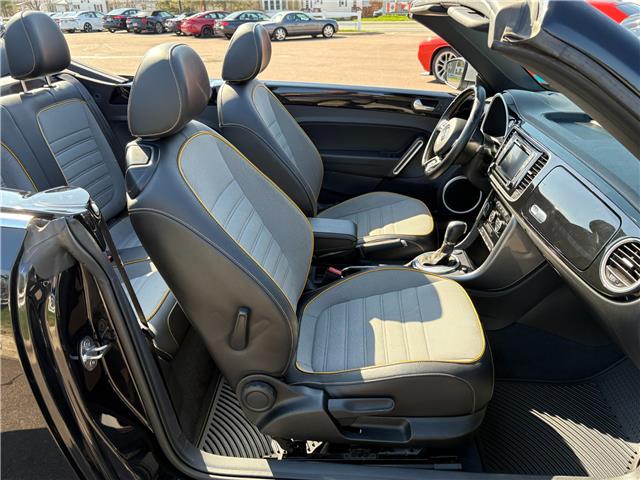 2017 Volkswagen Beetle 1.8 TSI Dune (Stk: A-810639) in Moncton - Image 18 of 20