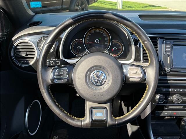 2017 Volkswagen Beetle 1.8 TSI Dune (Stk: A-810639) in Moncton - Image 13 of 20