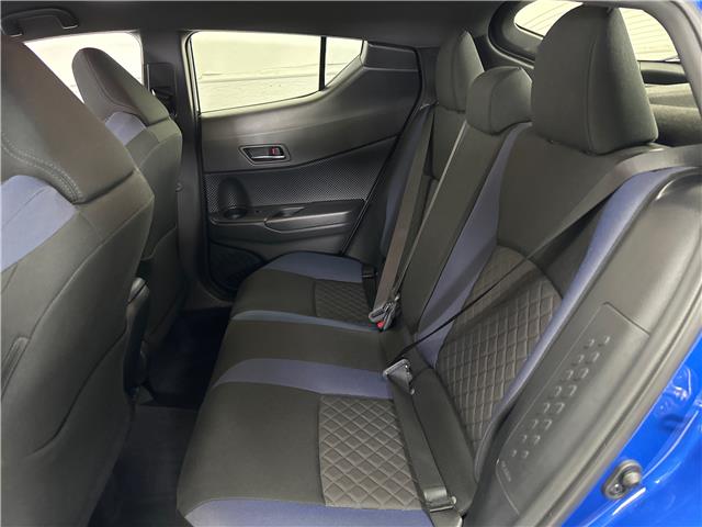 2022 Toyota C-HR XLE Premium (Stk: 43950J) in Belleville - Image 7 of 30