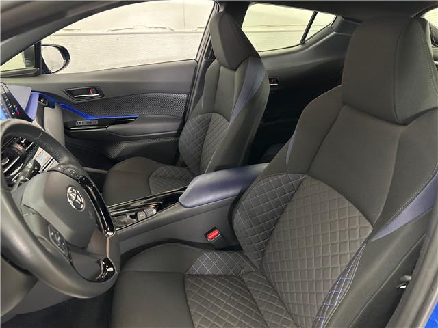 2022 Toyota C-HR XLE Premium (Stk: 43950J) in Belleville - Image 11 of 30
