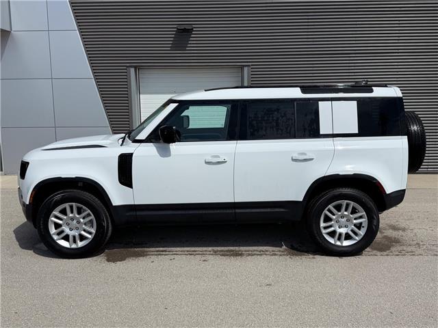 2025 Land Rover Defender P300 S (Stk: U11175) in London - Image 3 of 26