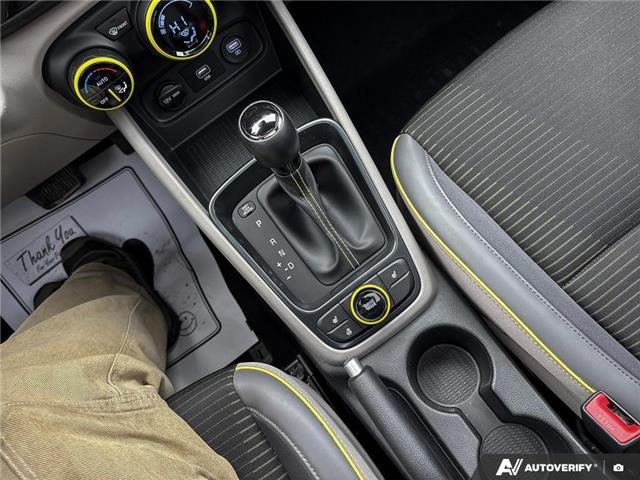 2020 Hyundai Venue Ultimate w/Grey-Lime Interior (Stk: 1096) in Kitchener - Image 17 of 24 2020 Hyundai Venue Ultimate w/Grey-Lime Interior (Stk: 1096) in Kitchener - Image 17 of 24