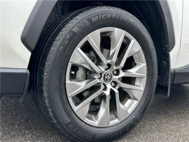2021 Toyota RAV4 Limited (Stk: CC020A) in Cobourg - Image 2 of 31