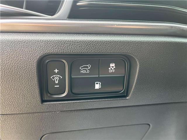2026 Kia Sorento Plug-In Hybrid EX (Stk: SR26015) in Cold Lake - Image 8 of 28 2026 Kia Sorento Plug-In Hybrid EX (Stk: SR26015) in Cold Lake - Image 8 of 28