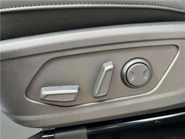 2026 Kia Sorento Plug-In Hybrid EX (Stk: SR26015) in Cold Lake - Image 9 of 28 2026 Kia Sorento Plug-In Hybrid EX (Stk: SR26015) in Cold Lake - Image 9 of 28