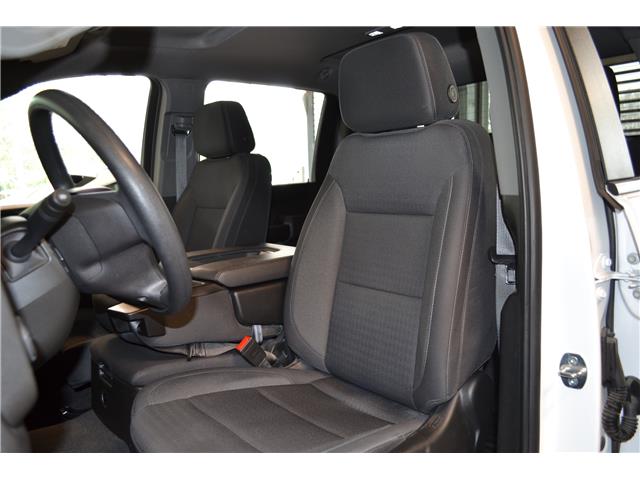 2024 Chevrolet Silverado 2500HD Custom (Stk: 26729B) in Kingston - Image 8 of 10