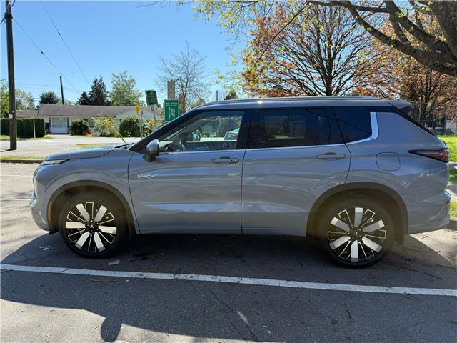 2026 Mitsubishi Outlander PHEV GT (Stk: 614506) in North Vancouver - Image 8 of 14