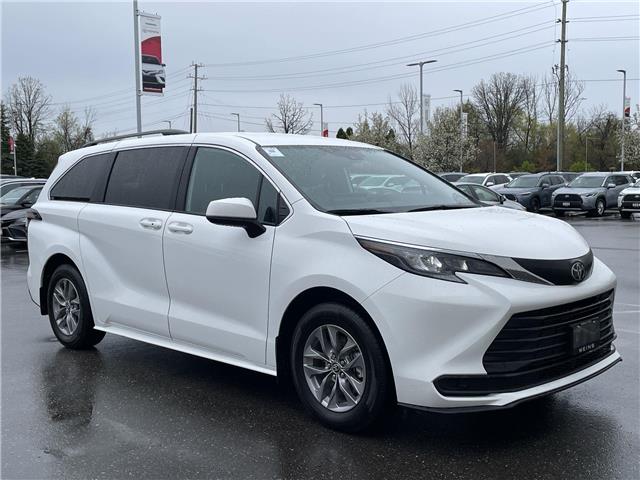 2026 Toyota Sienna LE 8-Passenger (Stk: 12108260A) in Concord - Image 11 of 44