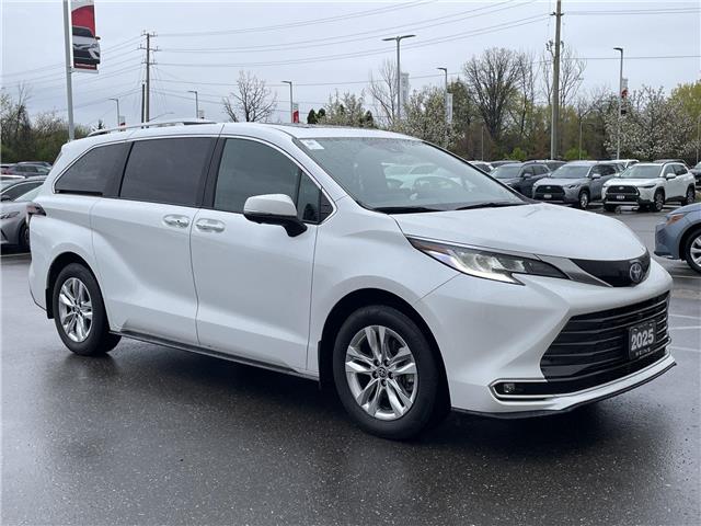 2025 Toyota Sienna Limited 7-Passenger (Stk: 12108320A) in Concord - Image 11 of 50