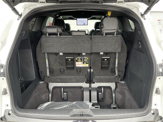 2025 Toyota Sienna Limited 7-Passenger (Stk: 12108320A) in Concord - Image 18 of 50