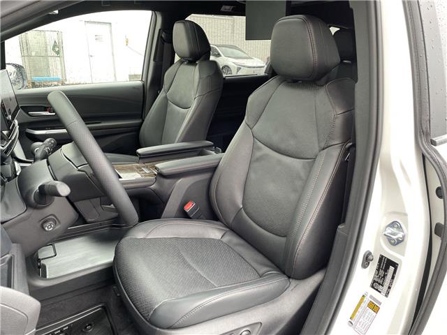 2025 Toyota Sienna Limited 7-Passenger (Stk: 12108320A) in Concord - Image 28 of 50