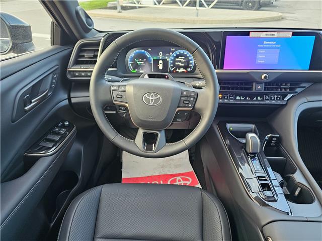 2025 Toyota Crown Signia Limited (Stk: P3825) in Bowmanville - Image 18 of 29