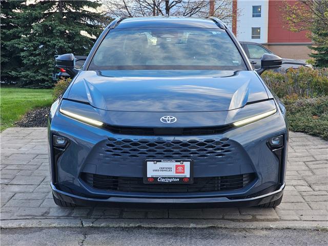 2025 Toyota Crown Signia Limited in Bowmanville - Image 3 of 29