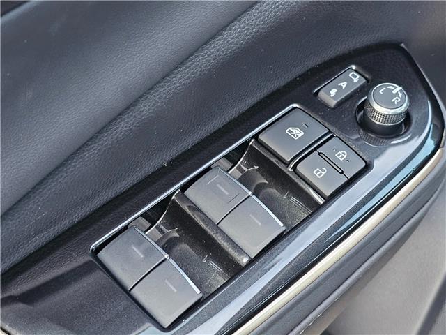 2025 Toyota Crown Signia Limited in Bowmanville - Image 10 of 29