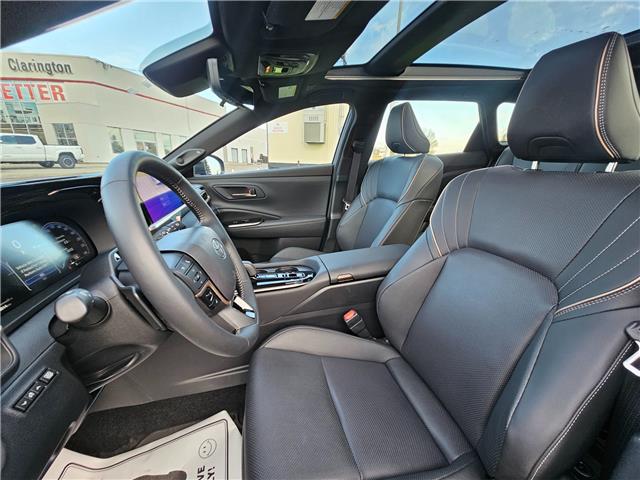 2025 Toyota Crown Signia Limited in Bowmanville - Image 13 of 29