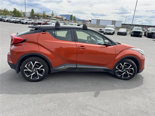 2021 Toyota C-HR XLE Premium (Stk: 1099681W) in Cranbrook - Image 6 of 18