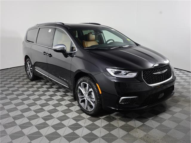 2026 Chrysler Pacifica Pinnacle (Stk: 26T200) in Calgary - Image 3 of 20